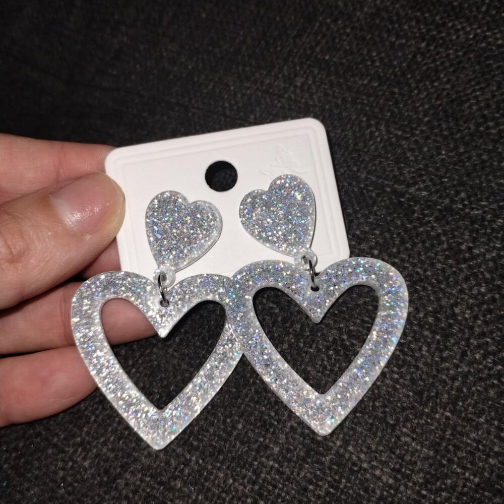 Heart glitter earrings